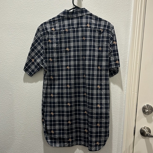 Burberry London England button down size Medium - Picture 3 of 3